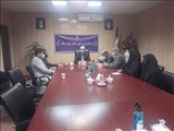 نشست شبانه فرماندار بهارستان با برخی از معتمدین میمنت آباد