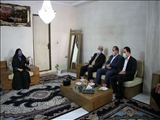  دیدار فرماندار بهارستان با همسر شهید سعید ظهوری فر