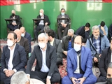 حضور در نمازجمعه و بررسی مشکلات مردم بعدازاقامه نماز 
