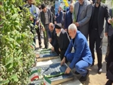برگزاری آیین غبارروبی و عطرافشانی مزار مطهر شهدای شهرستان بهارستان