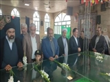  غبارروبی مزار شهدای شهرستان بهارستان به مناسبت هفته انتظامی 