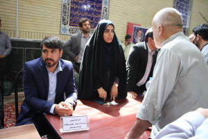 میز خدمت فرماندار شهرستان بهارستان