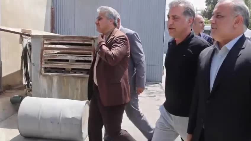  بازدید مراد مرادی سرپرست فرمانداری بهارستان از یک واحد تولیدی